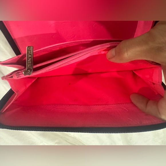 Authentic Chanel Cambon Black/Pink Organizer! - Picture 4 of 11